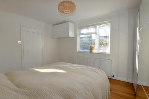 Bedroom1 2.jpg
