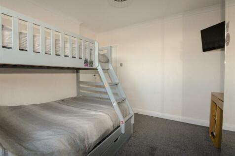Bedroom2 2.jpg