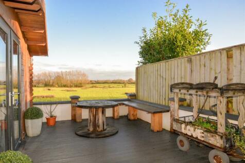 Rear Garden 2.jpg