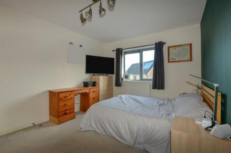 Bedroom1 2.jpg