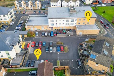 5 Calabrese Court Parking 1.jpg