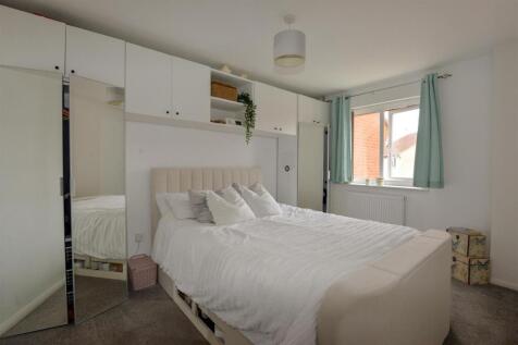 Bedroom1 1.jpg