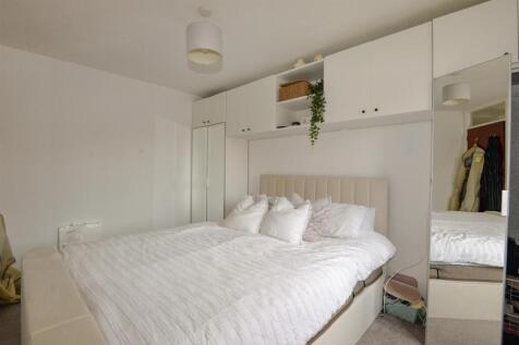 Bedroom1 2.jpg