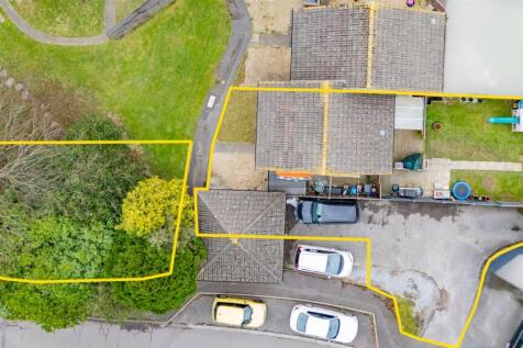 6 Windsor Drive Parking.jpg