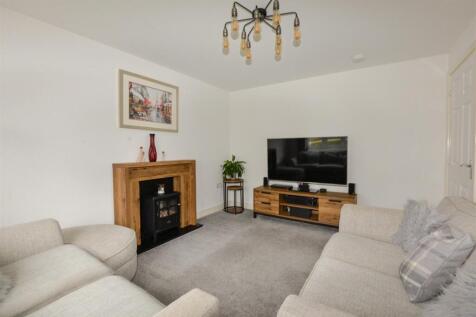 Living Room 2.jpg