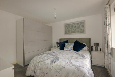 Bedroom1 2.jpg