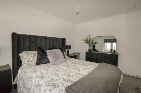 Bedroom2 1.jpg