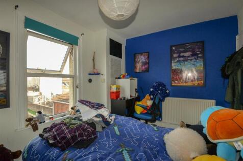 Bedroom2 2.jpg
