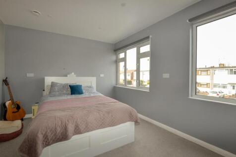Bedroom3 1.jpg