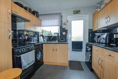 Kitchen 1.jpg