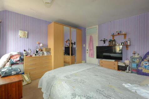 Bedroom1 2.jpg