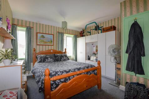 Bedroom2 1.jpg