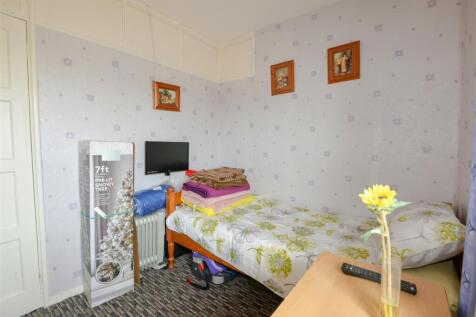 Bedroom4 2.jpg