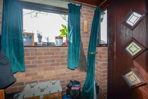 Porch 1.jpg