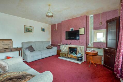 Living Room 1.jpg