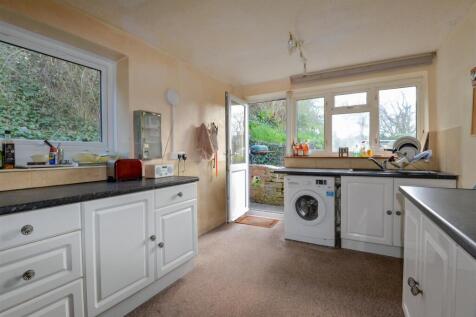 Kitchen 5.jpg