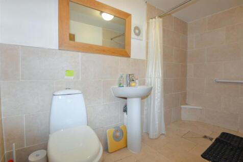 Showerroom 1.jpg