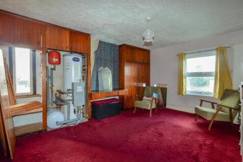 Bedroom1 1.jpg
