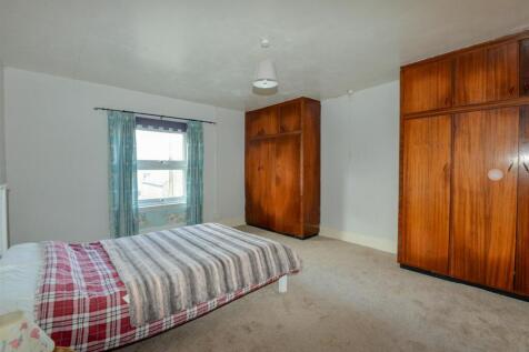 Bedroom2 1.jpg