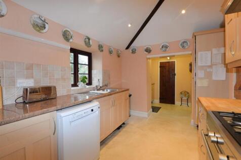 Kitchen 3.jpg