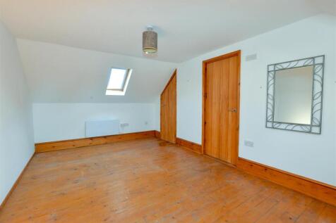 Bedroom1 1.jpg