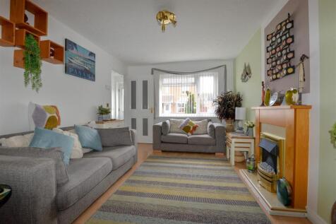 Living Room 3.jpg