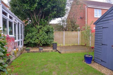 Rear Garden 1.jpg