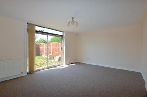 Living Room 1.jpg