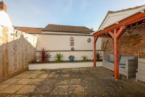 Rear Garden 1.jpg