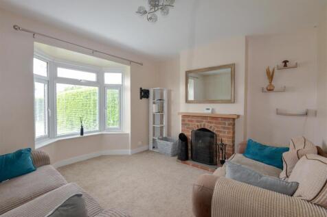 Living Room 1.jpg
