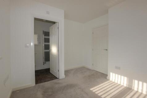 Bedroom1 2.jpg