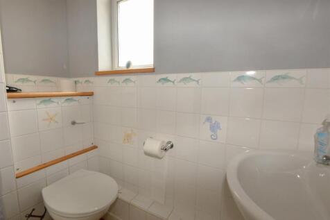 Shower Room 1.jpg