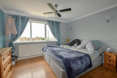 Bedroom1 1.jpg