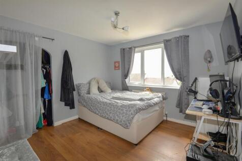 Bedroom2 1.jpg