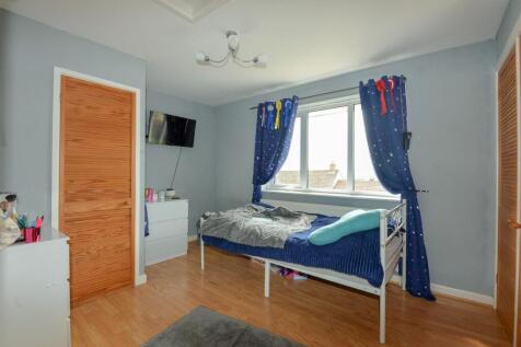 Bedroom3 1.jpg