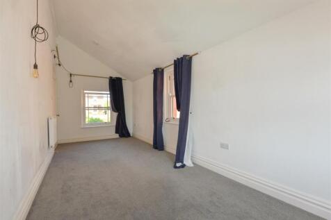 Bedroom4 2.jpg