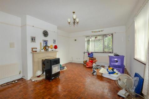 Living Room 1.jpg