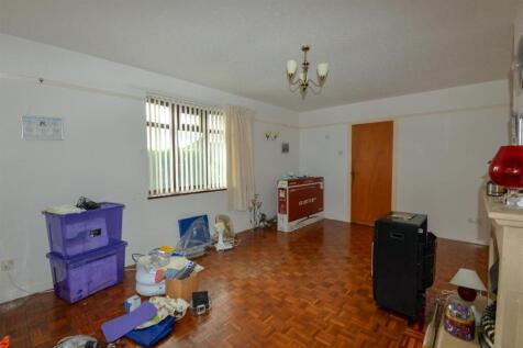 Living Room 2.jpg