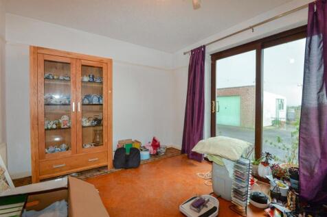 Bedroom2 1.jpg