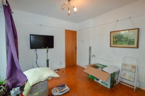 Bedroom2 2.jpg