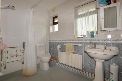Wet Room 1.jpg