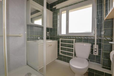Shower Room 1.jpg