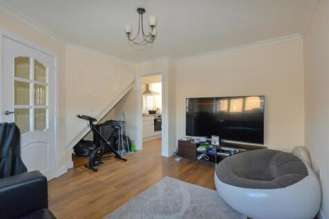 Living Room 2.jpg