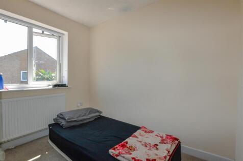 Bedroom2 1.jpg