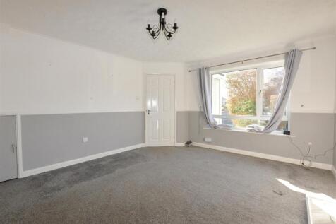 Living Room 2.jpg