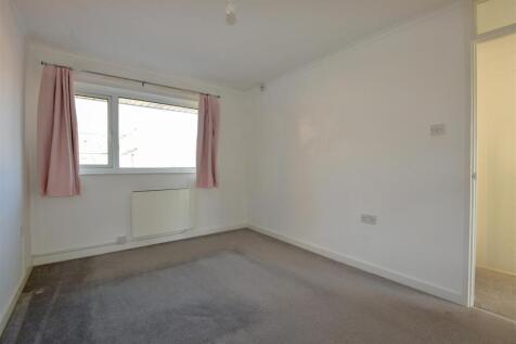 Bedroom1 2.jpg