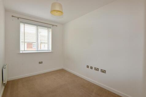 Bedroom3 1.jpg