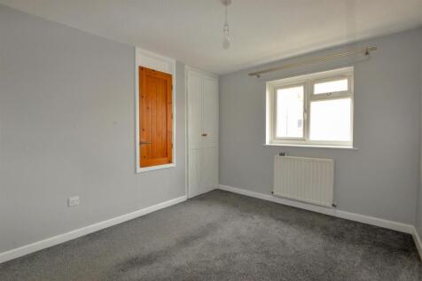 Bedroom1 2.jpg