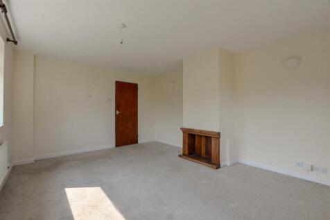 Living Room 3.jpg