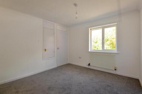 Bedroom1 2.jpg